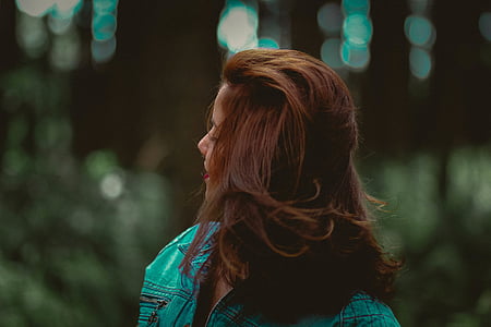 tilt shift photography of woman thumbnail