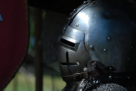 silver knight's helmet thumbnail