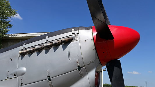 airplane's propeller thumbnail