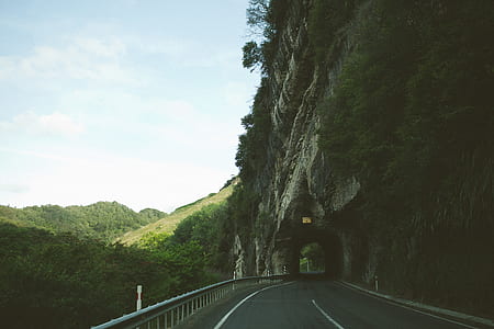 road with tunnel ahead thumbnail