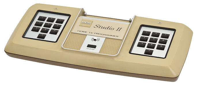 beige RCA Studio 2 speaker thumbnail