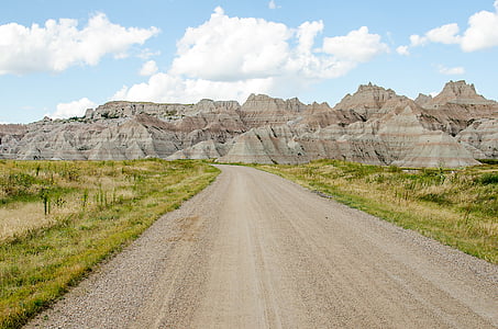 road towards mountain range thumbnail