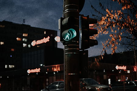 traffic light on go for walk light thumbnail