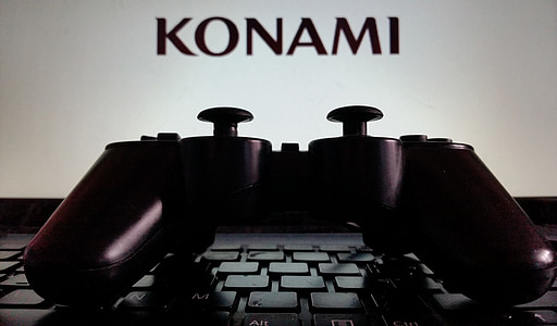 black Konami, wireless controller thumbnail