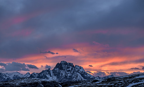 the coldest sunset thumbnail