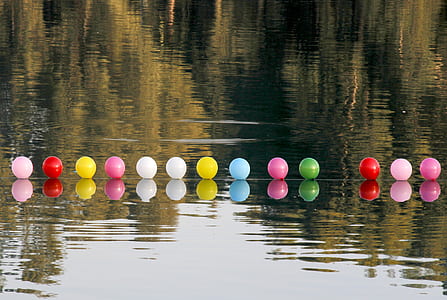 several balls in water thumbnail