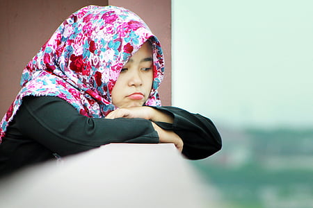 photo of girl on terrace thumbnail