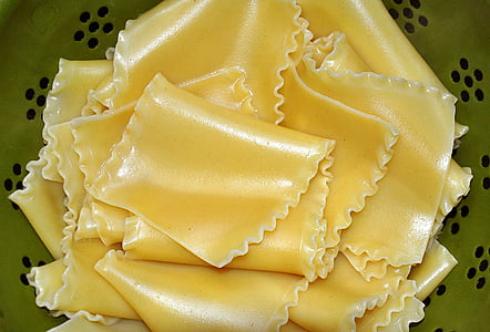 bowl of lasagna pasta thumbnail