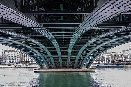 architectural photography of gray metal bridge thumbnail