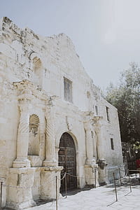 white concrete cathedral at daytime thumbnail