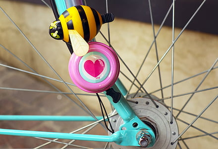 blue bike wheel thumbnail