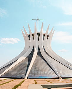 white and gray parish with cross on top thumbnail