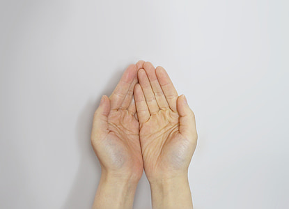 person's hand s thumbnail