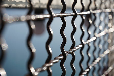 tilt eye lens black chain wire thumbnail