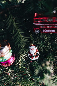 Christmas Ball Decorations thumbnail