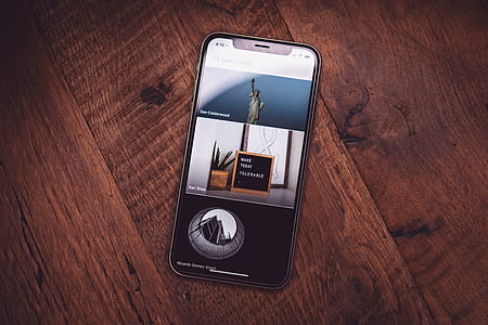 space gray iPhone X thumbnail