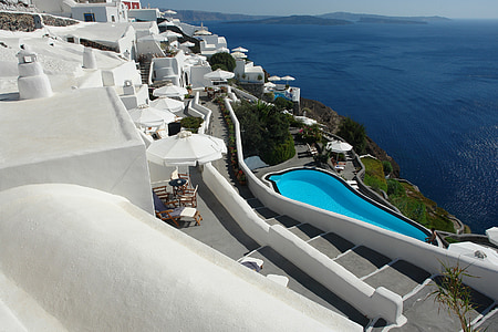 photo of empty swimming pool thumbnail