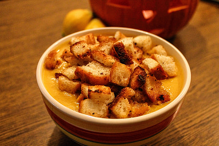 toasted bread with sauce in bowl thumbnail
