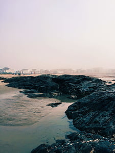 black rocks thumbnail