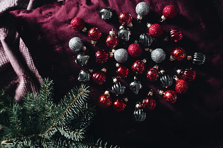 Burgundy Christmas Decorations thumbnail
