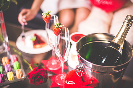 Romantic Valentine’s Day Evening With Love thumbnail