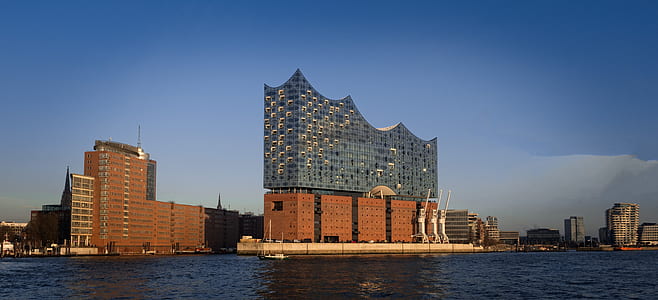photography of structure thumbnail