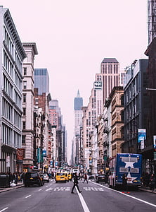 person crossing the street thumbnail