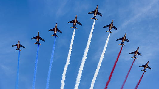 time-lapse photography of air show thumbnail