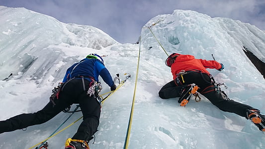 two people climbs on mountian thumbnail