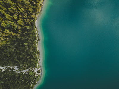 birds eye view photography of island thumbnail