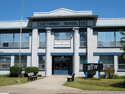 Turner School in Oregon thumbnail