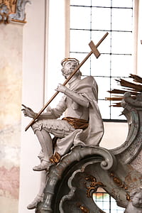 Jesus Christ statue thumbnail