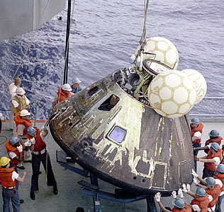 people surrounding the astronaut thumbnail