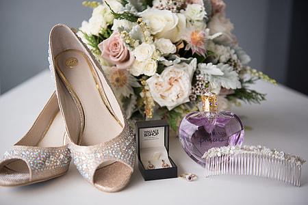 bridal accessories thumbnail