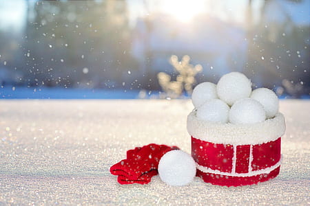 time lapse photo of bucket of snowball thumbnail