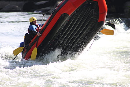 people on raft boat thumbnail