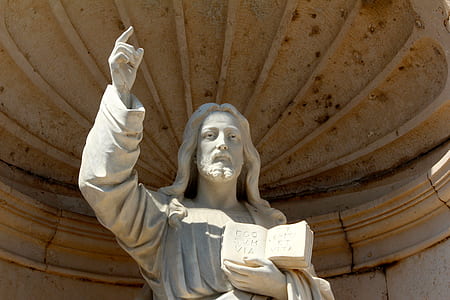 Jesus Christ statue thumbnail