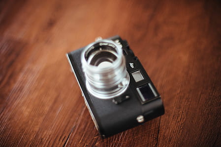 black SLR camera thumbnail