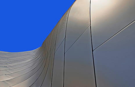 gray optical illusion photo thumbnail
