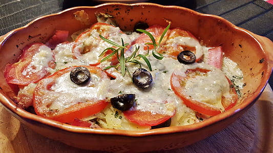 pasta with sliced tomatoes in bowl thumbnail