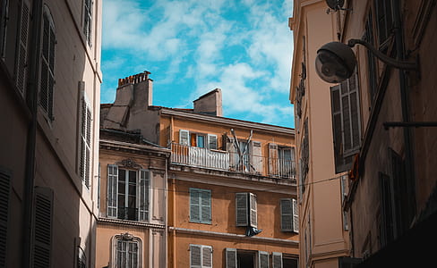 brown concrete buildings thumbnail