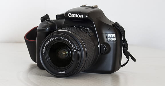 black Canon EOS 1100D thumbnail