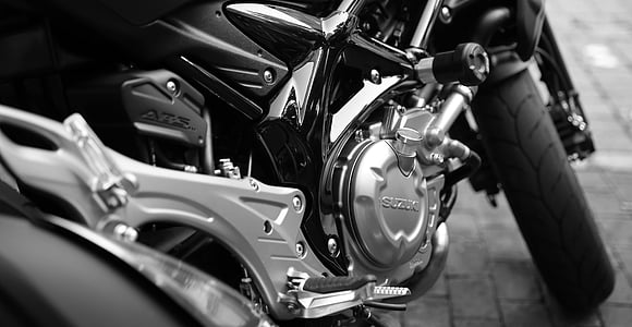 grey scale photography of Suzuki motorcycle engine thumbnail