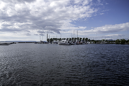 Boats at the Marina in Thunder Bay, Ontario thumbnail