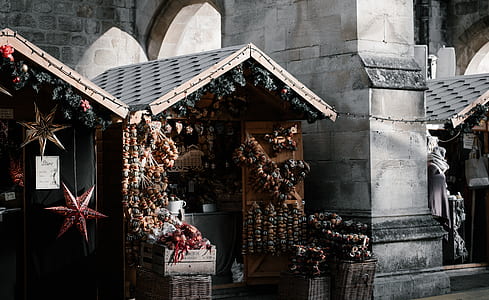 brown wooden store with flowers thumbnail