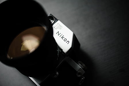 closeup of Nikon F camera thumbnail