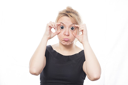 woman holding her eyes thumbnail