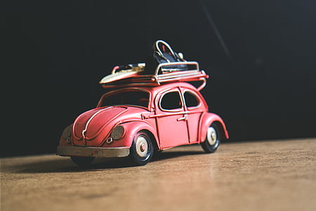 red Volkswagen Beetle scale model thumbnail