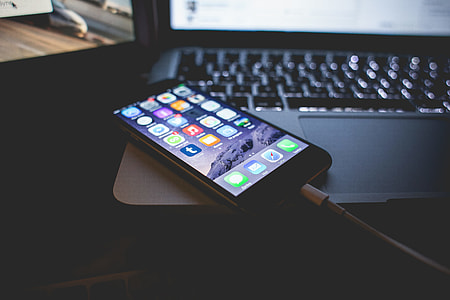 iPhone 6 Connected to iTunes thumbnail