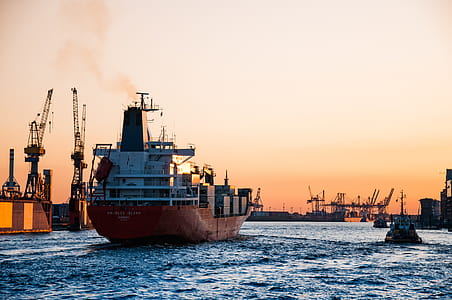 Photography of Ship thumbnail